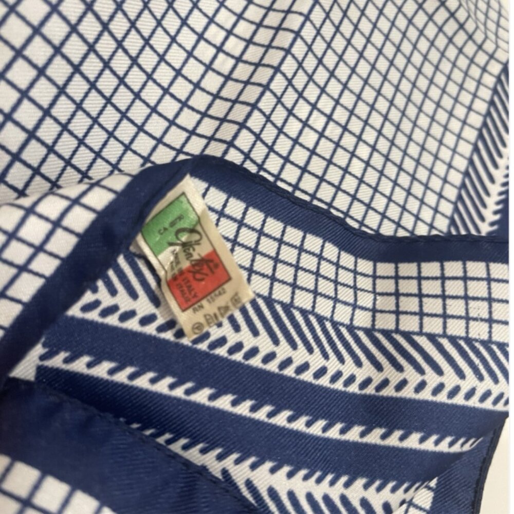 1960’s John Weitz Blue White Square Scarf 22 X 23” - Picture 5 of 6